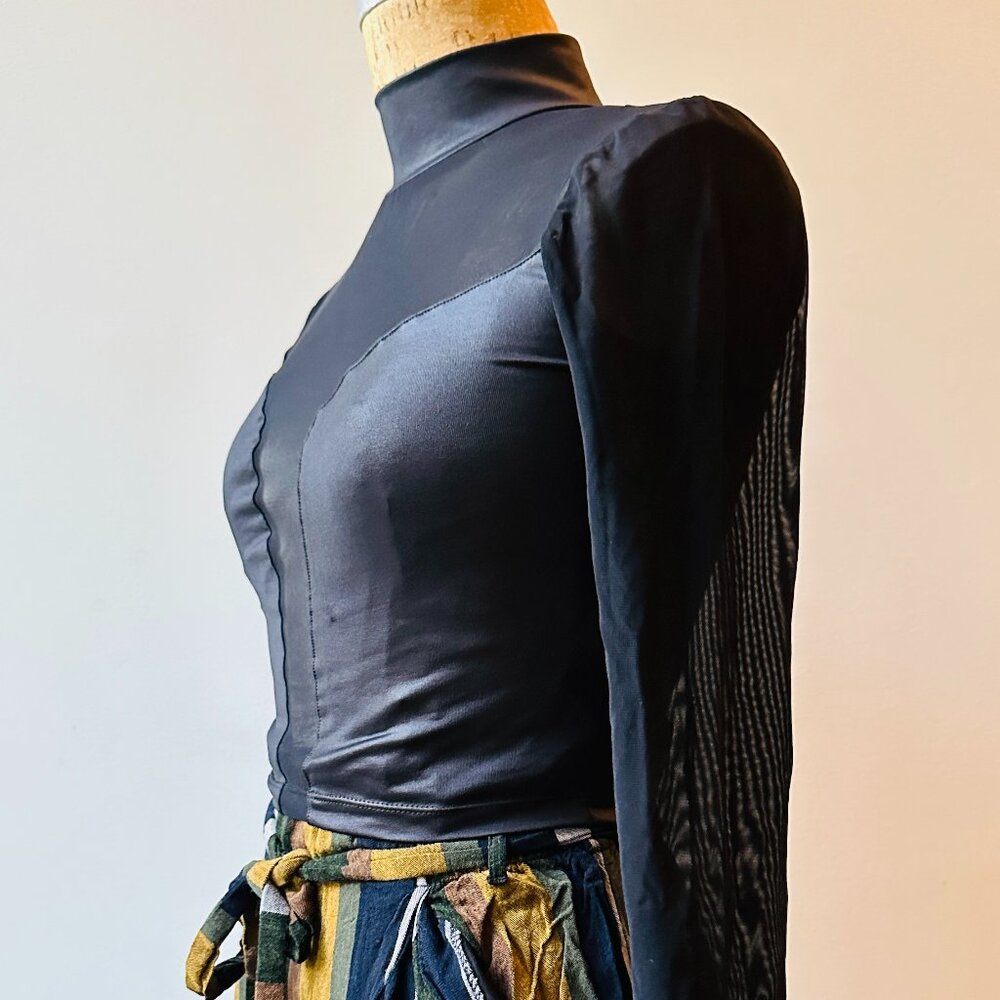 Mesh Panel Top
